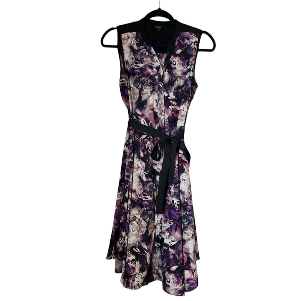 Vera Wang Sleeveless Knee Length Feminine Purple Abstract Dress